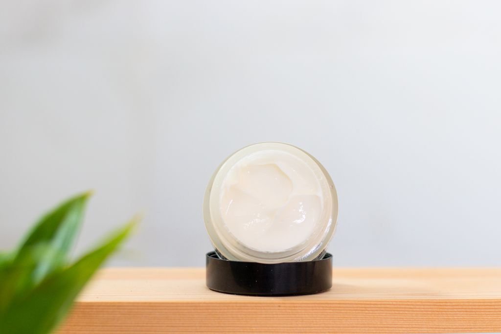 Elodies Naturals - Hyaluronic Acid Plum Lotions - Lotion & Moisturizer - MaxCare Shop