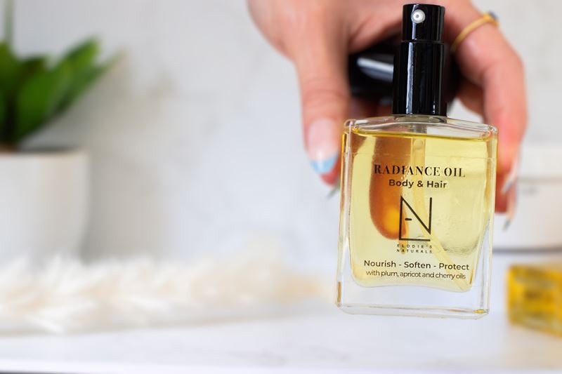 Elodies Naturals - Moisturizing Body Oil - Dry Touch - Body Products - MaxCare Shop