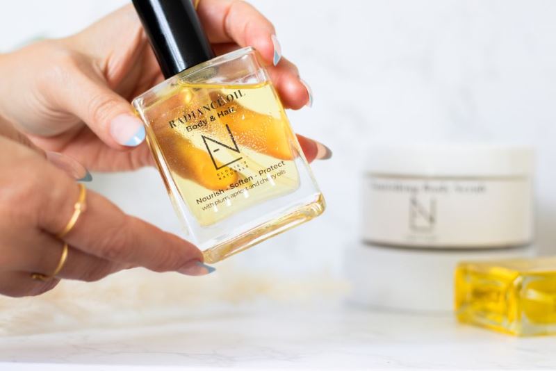 Elodies Naturals - Moisturizing Body Oil - Dry Touch - Body Products - MaxCare Shop