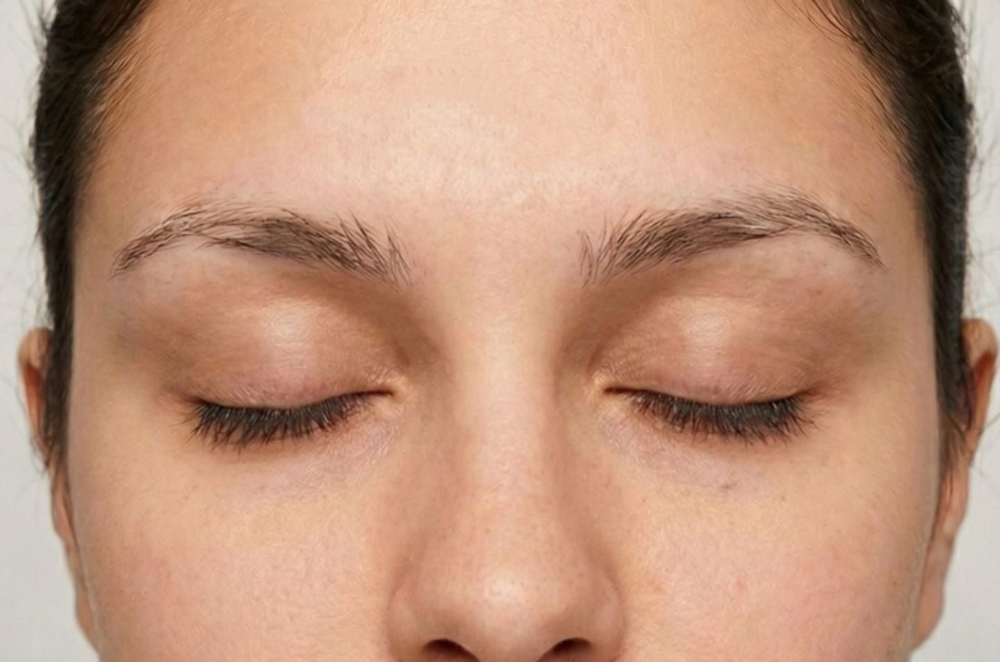 Nãzuk Beauty - Eyebrow Regrowth Mask - brow serum - MaxCare Shop